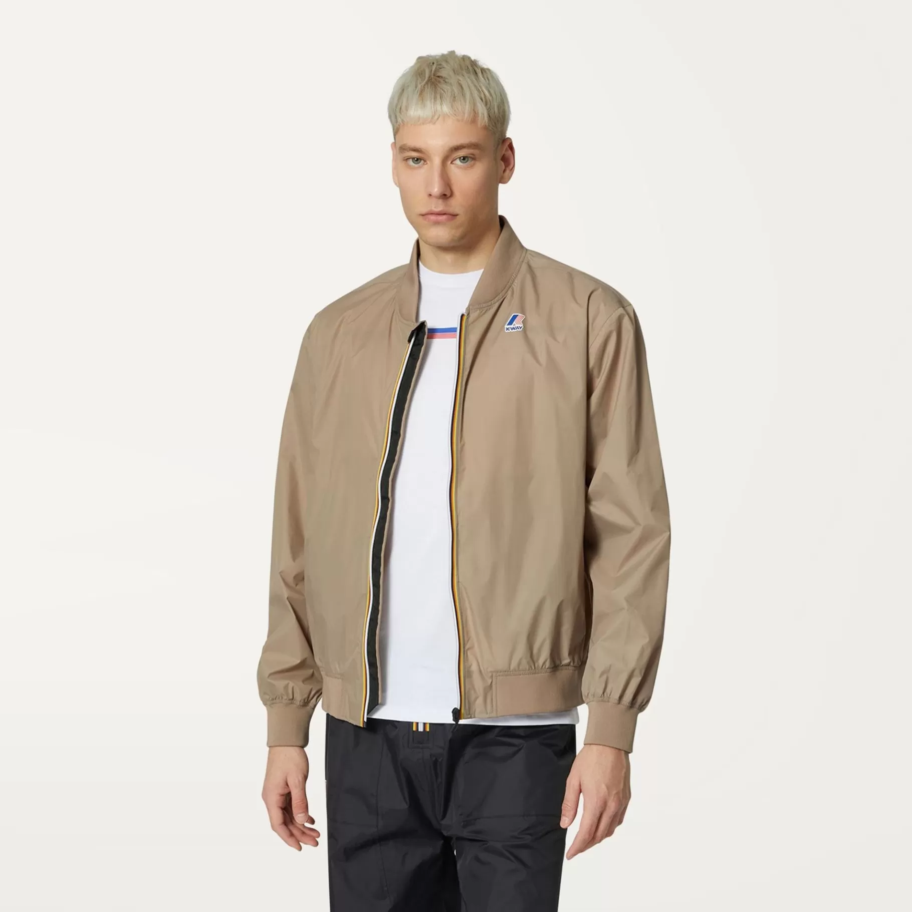 Le Vrai Classic*K-WAY Le Vrai 3.0 Amauren - Jackets - Short - Unisex - Beige Taupe