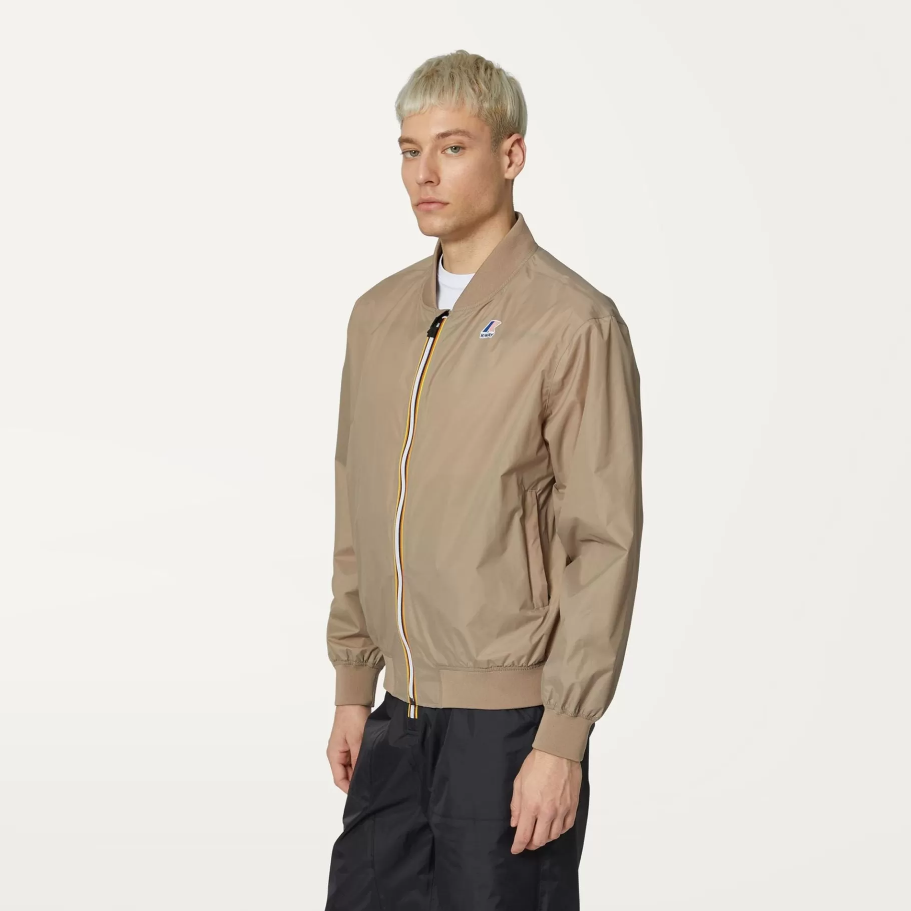 Le Vrai Classic*K-WAY Le Vrai 3.0 Amauren - Jackets - Short - Unisex - Beige Taupe