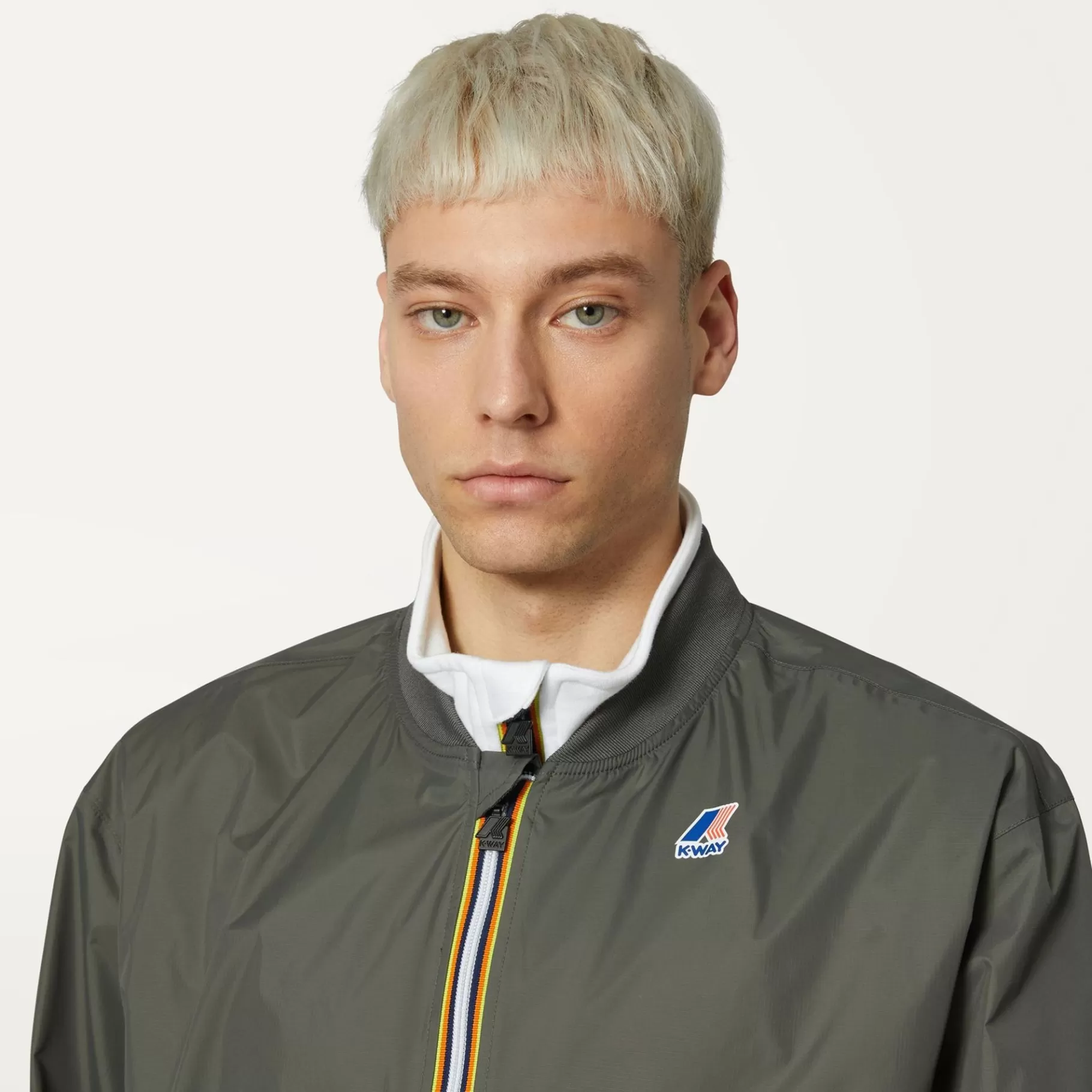 Le Vrai Classic*K-WAY Le Vrai 3.0 Amauren - Jackets - Short - Unisex - Green Blackish