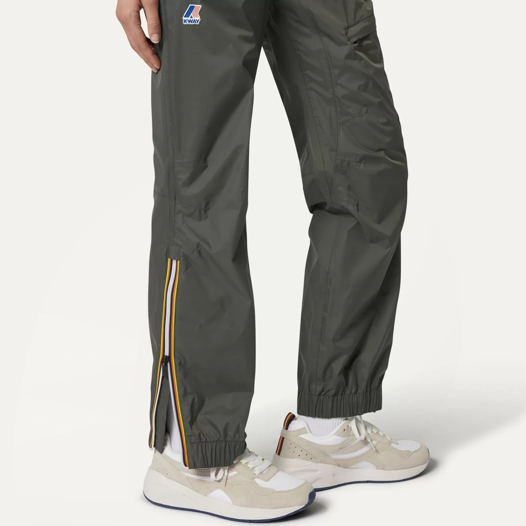 Trousers*K-WAY Le Vrai 3.0 Edgard - Pants - Sport Trousers - Unisex - Green Blackish